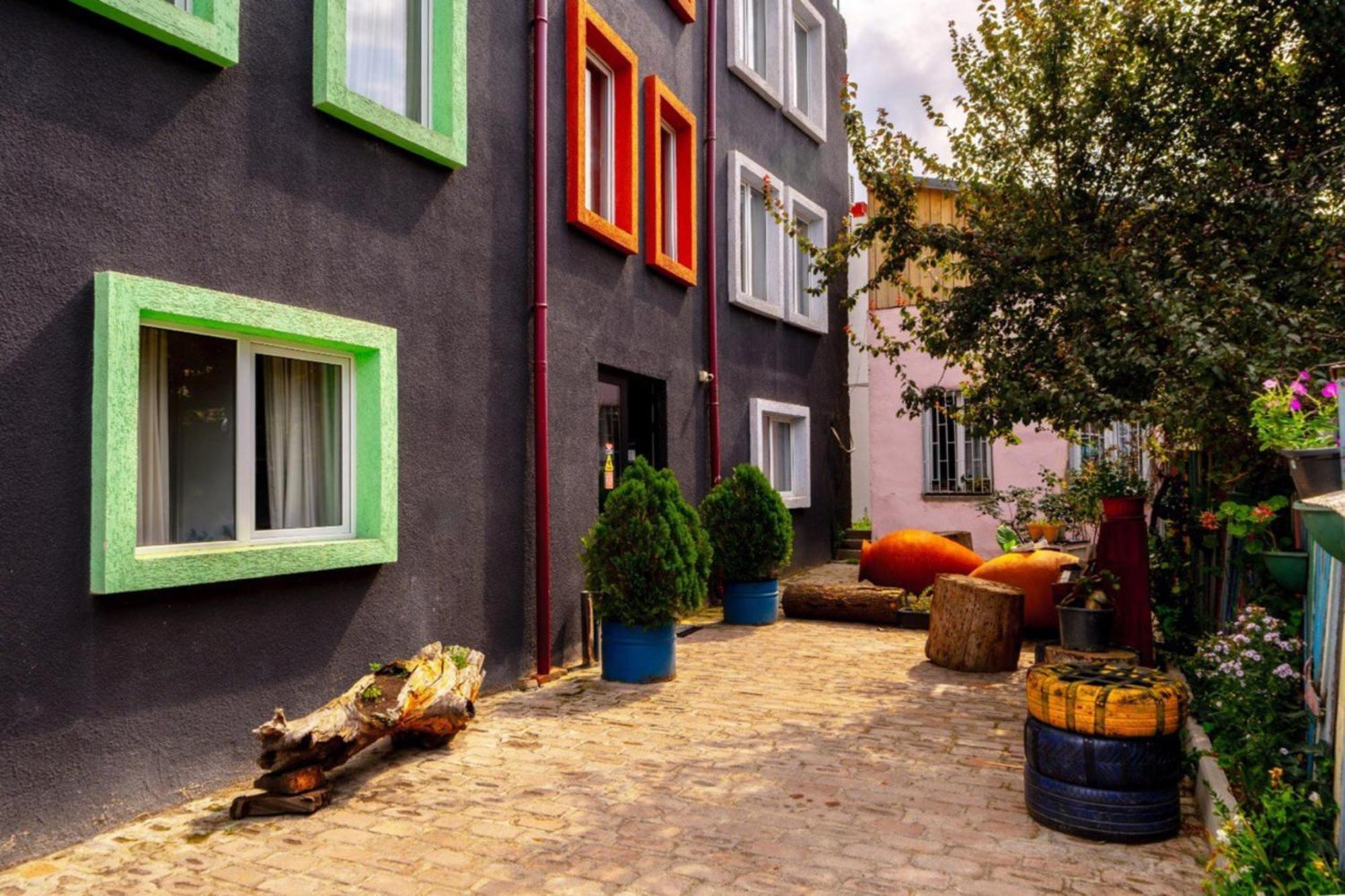 Hotel Tato & Coworking Space Tbilisi Luaran gambar