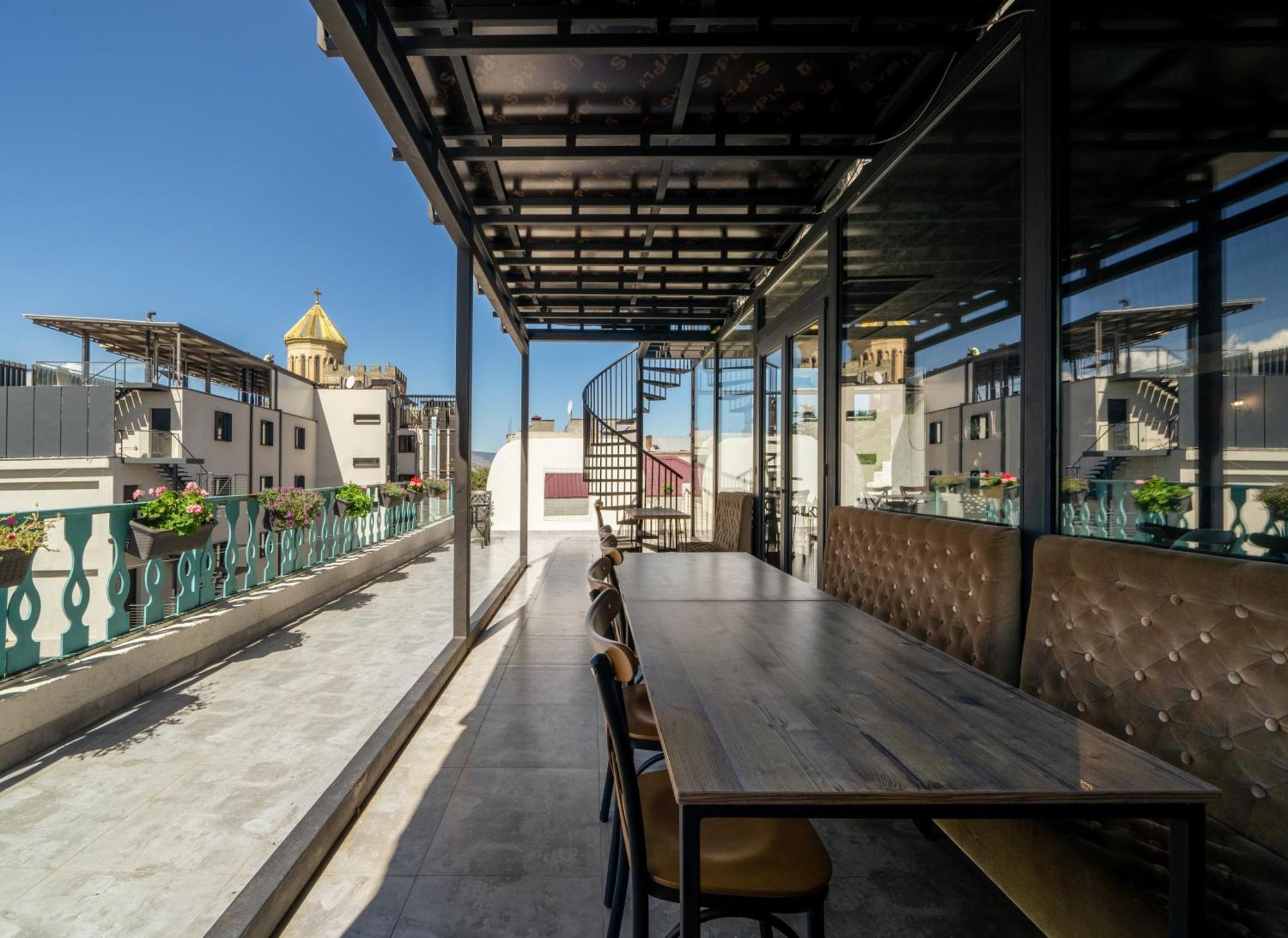 Hotel Tato & Coworking Space Tbilisi Luaran gambar