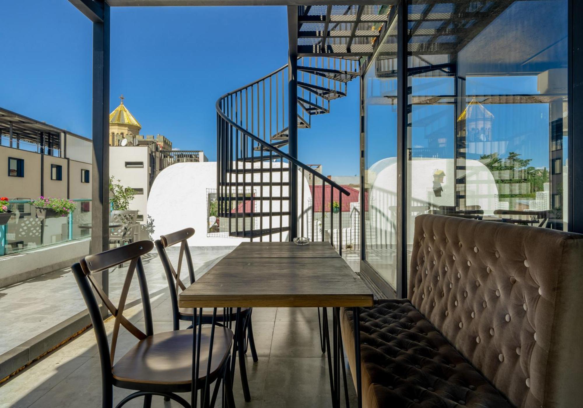 Hotel Tato & Coworking Space Tbilisi Luaran gambar