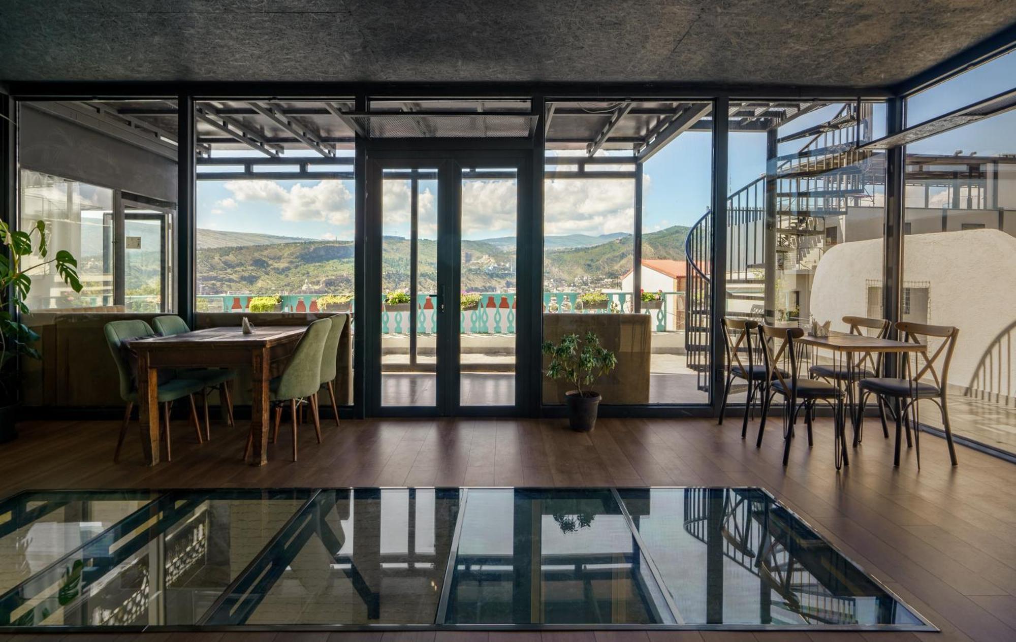 Hotel Tato & Coworking Space Tbilisi Luaran gambar