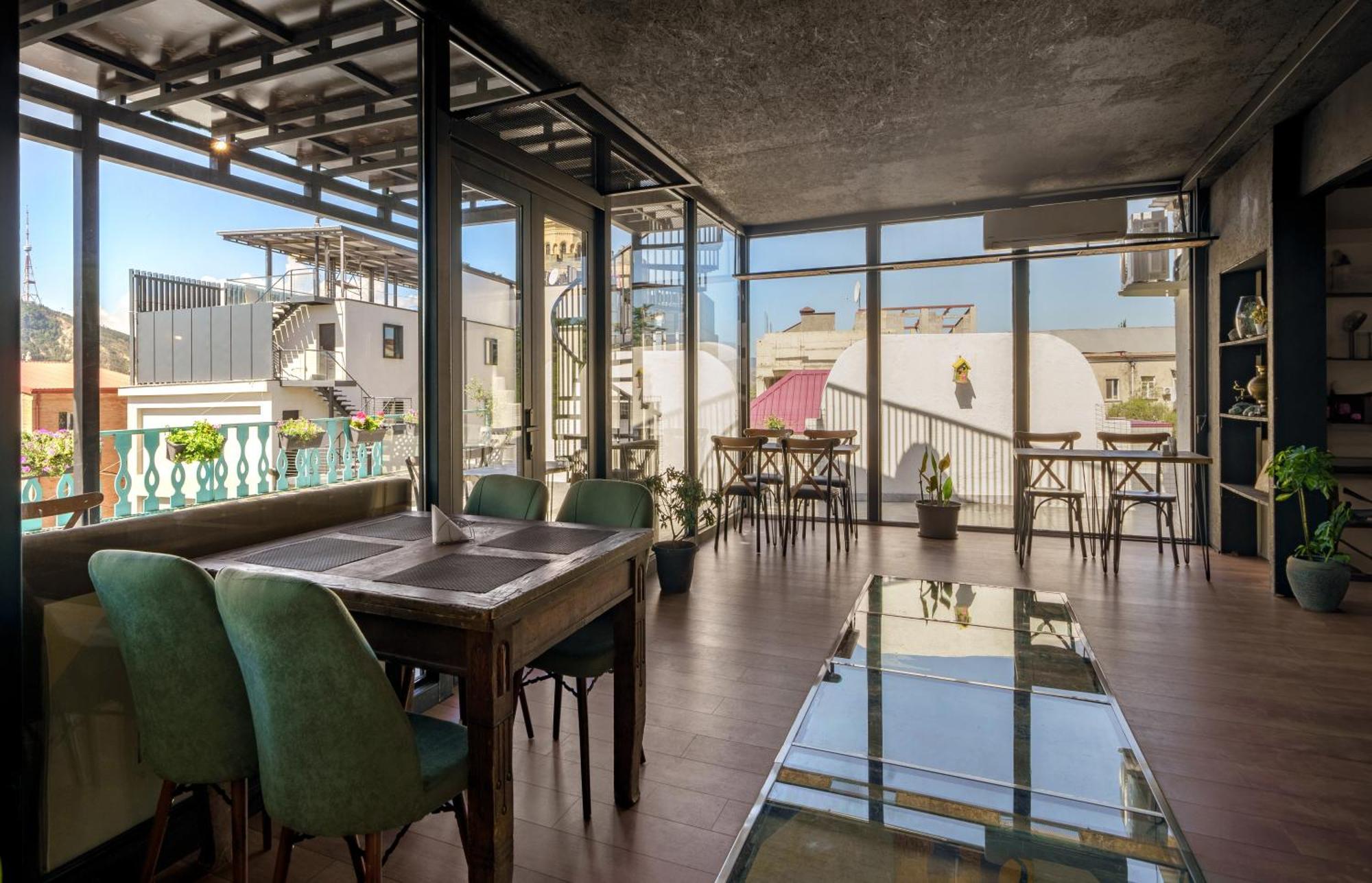 Hotel Tato & Coworking Space Tbilisi Luaran gambar