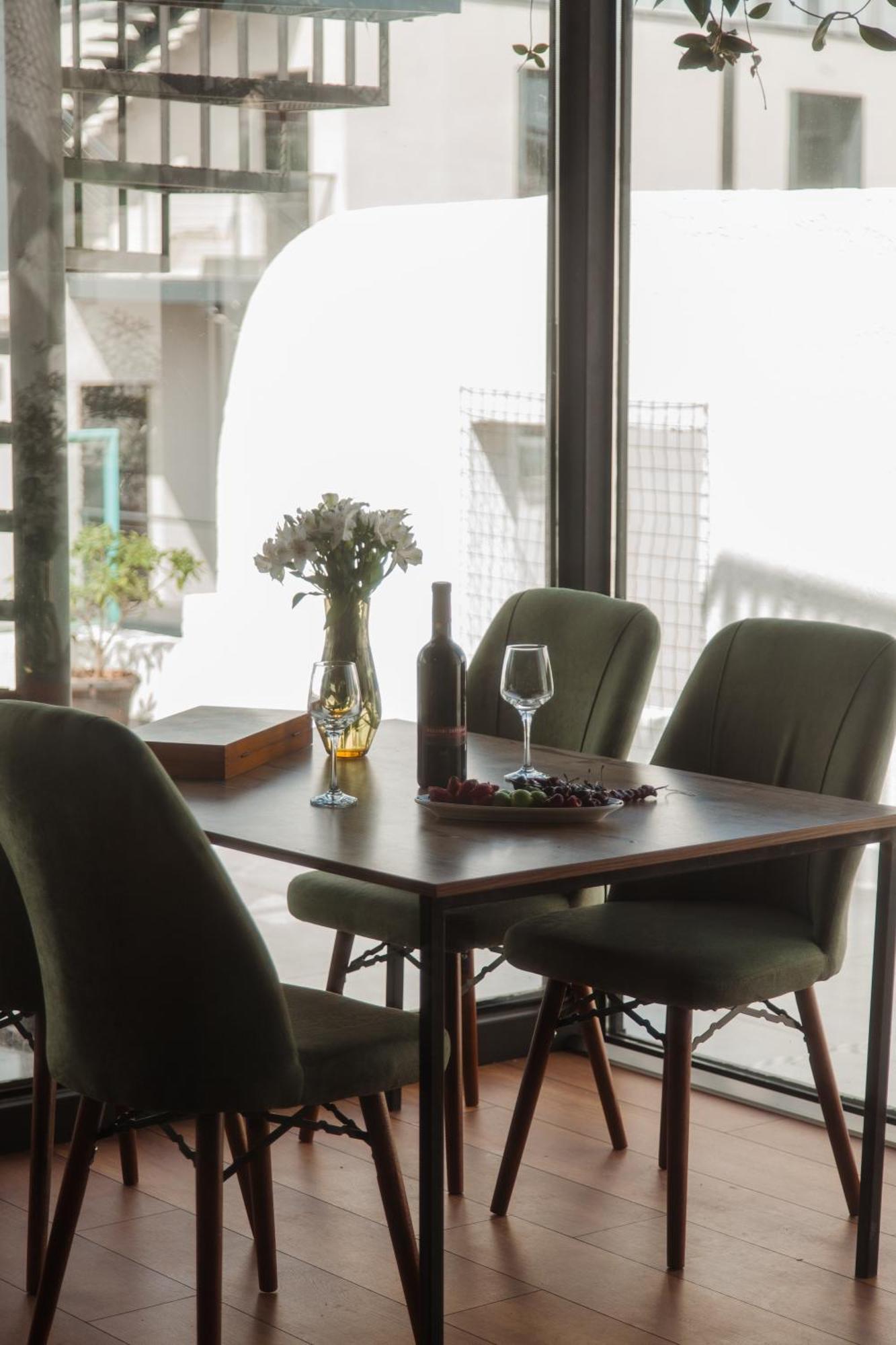 Hotel Tato & Coworking Space Tbilisi Luaran gambar