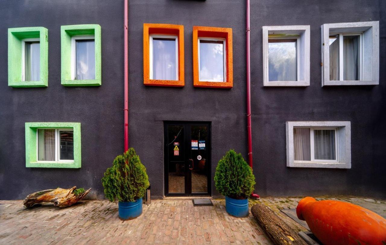 Hotel Tato & Coworking Space Tbilisi Luaran gambar