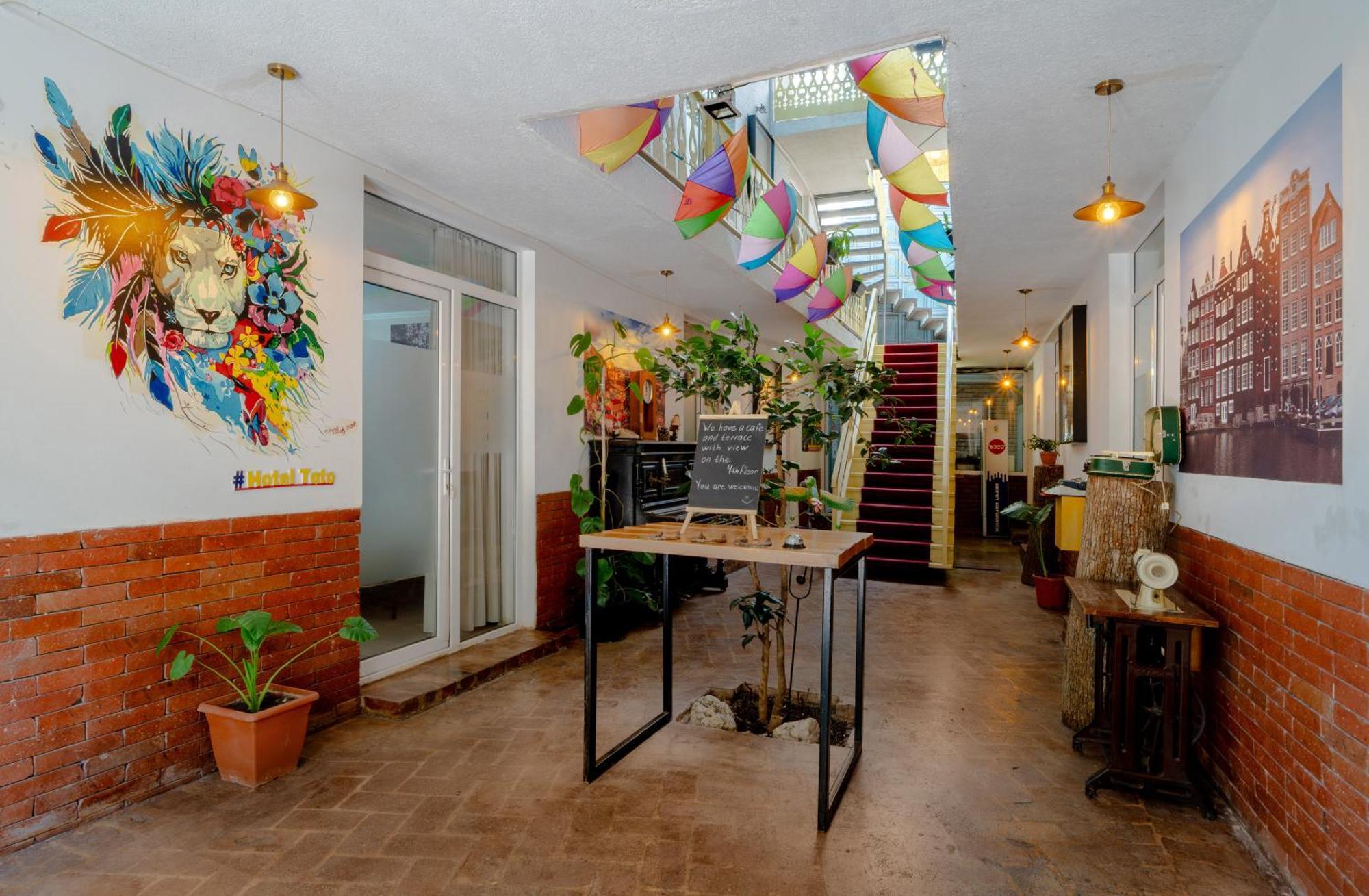 Hotel Tato & Coworking Space Tbilisi Luaran gambar