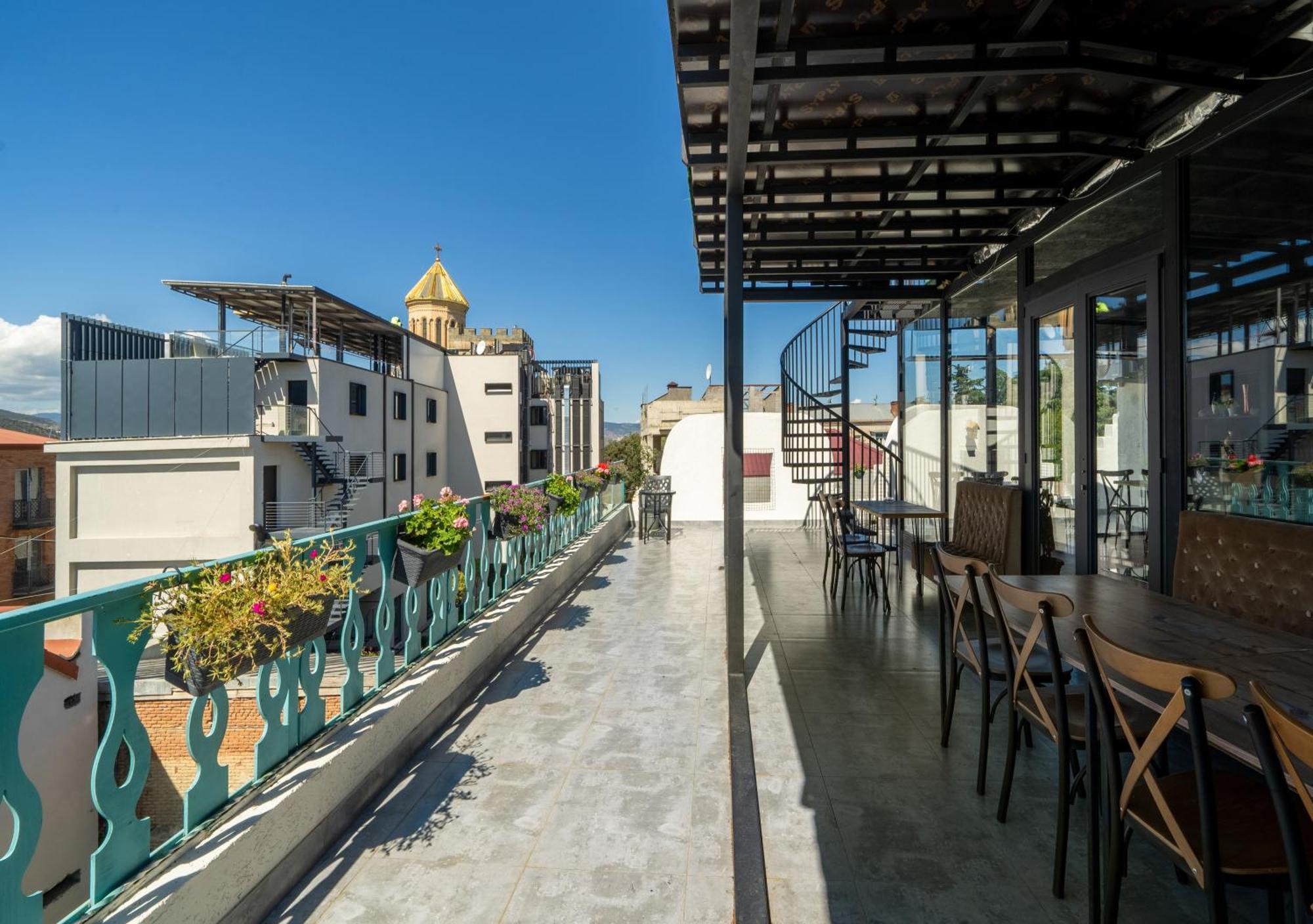 Hotel Tato & Coworking Space Tbilisi Luaran gambar