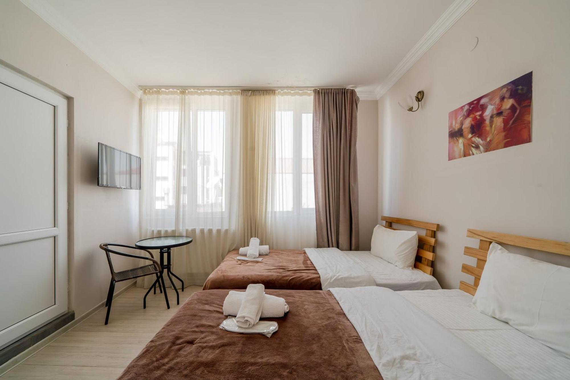 Hotel Tato & Coworking Space Tbilisi Luaran gambar