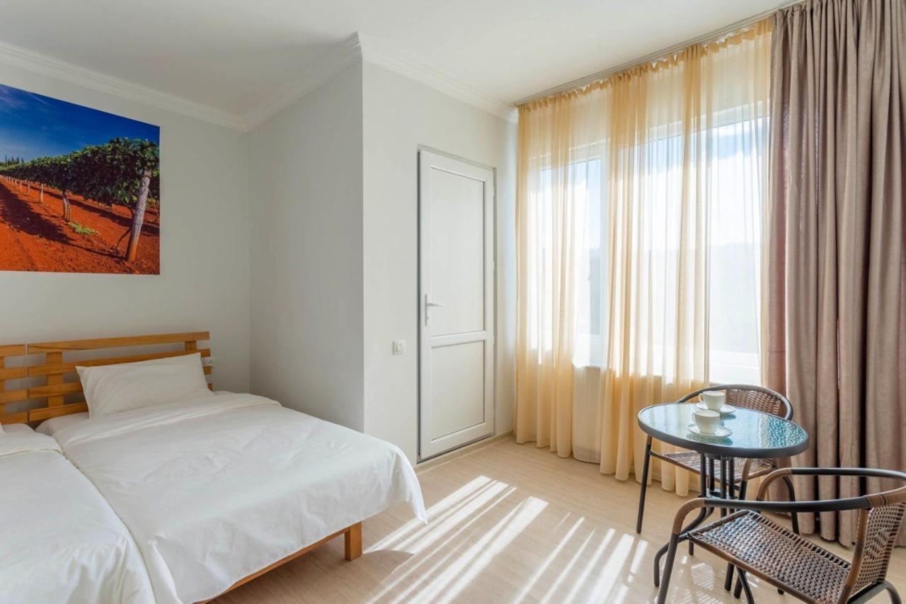 Hotel Tato & Coworking Space Tbilisi Luaran gambar