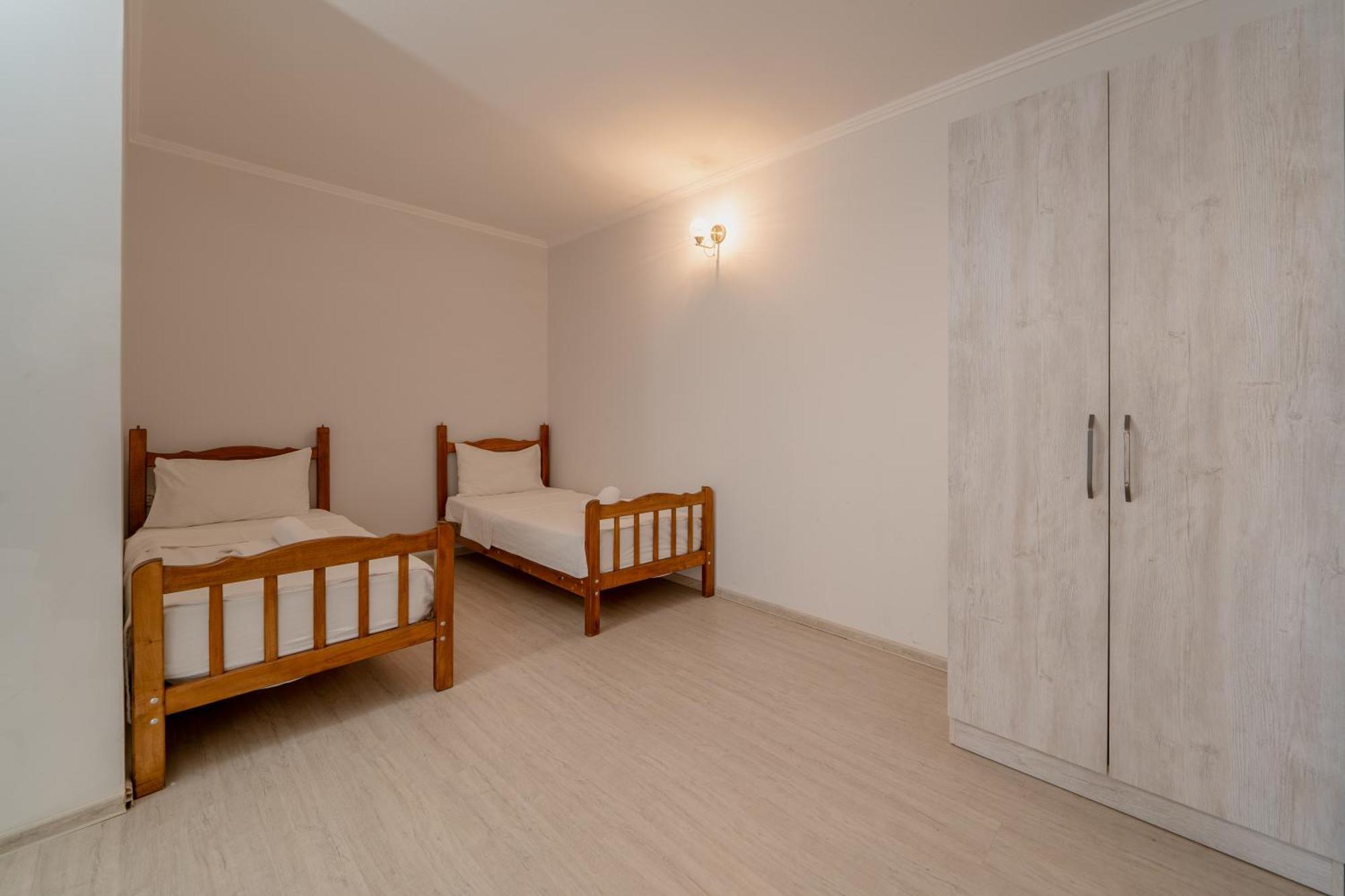Hotel Tato & Coworking Space Tbilisi Luaran gambar